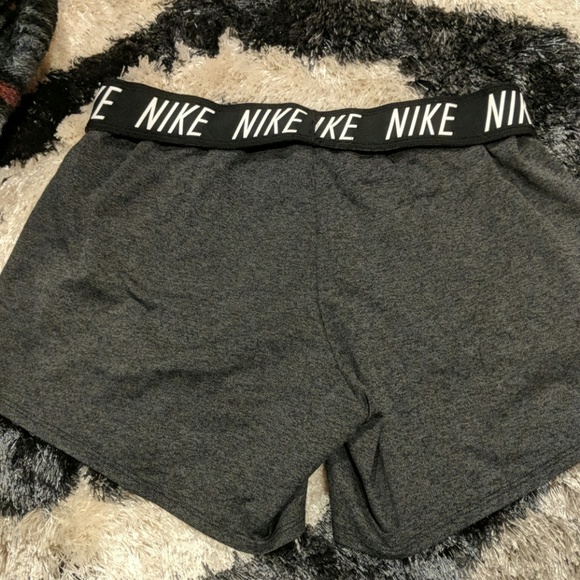 Nike shorts - Picture 2 of 3